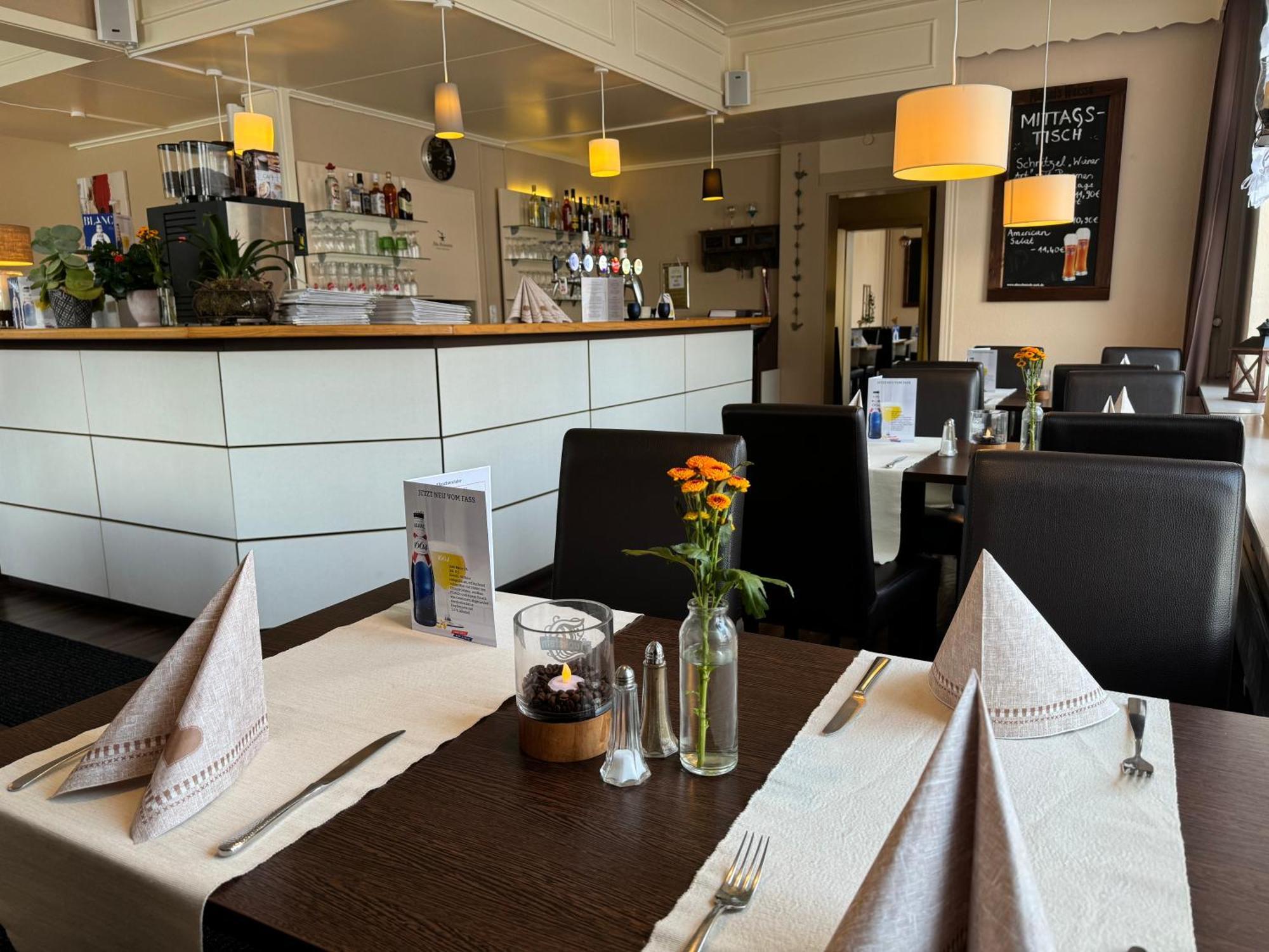 Alte Schmiede Hotel & Restaurant Йорк Екстериор снимка